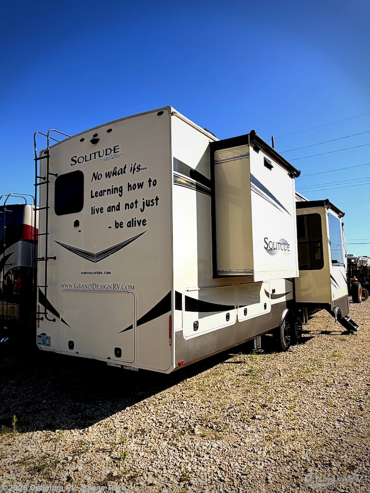 2021 Grand Design Solitude 390RK - Used Fifth Wheel For Sale by Optimum RV - Bonne Terre in Bonne Terre, Missouri features Slideout, Awning