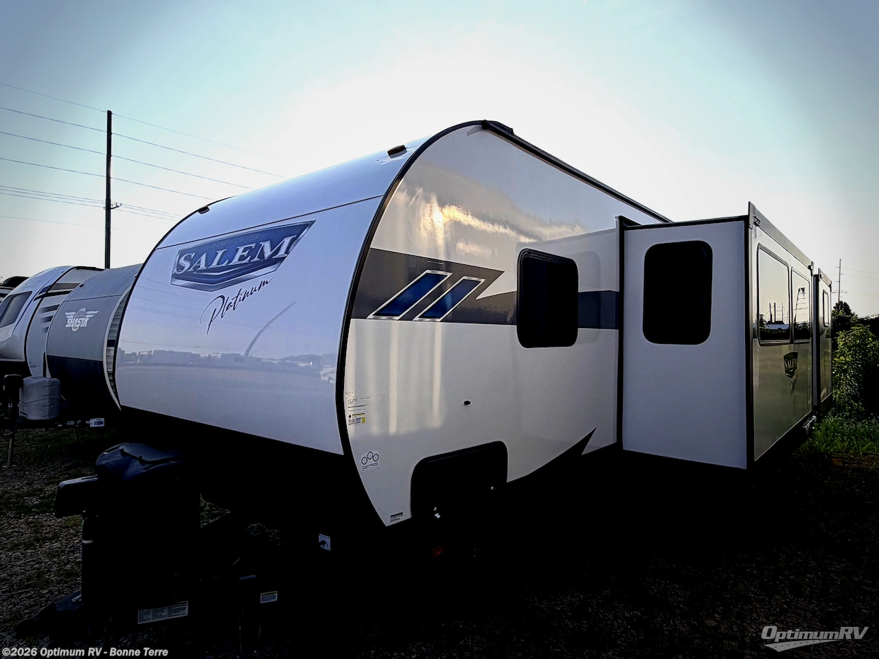 Used 2023 Forest River Salem 31KQBTS available in Bonne Terre, Missouri