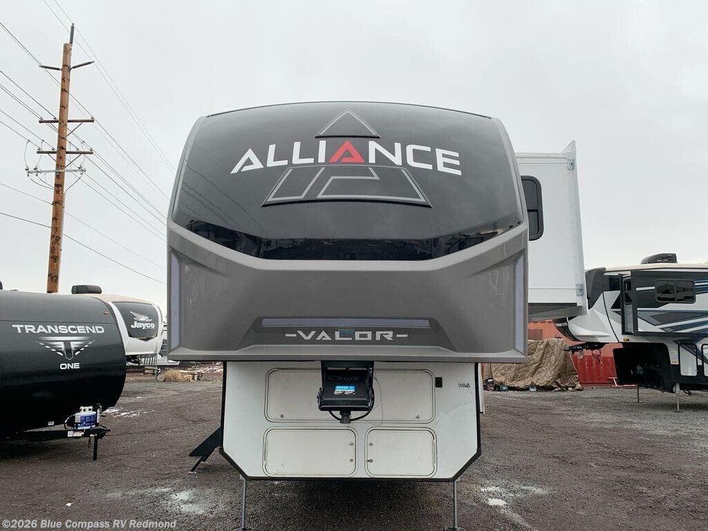 New 2025 Alliance RV Valor 40V13 available in Redmond, Oregon
