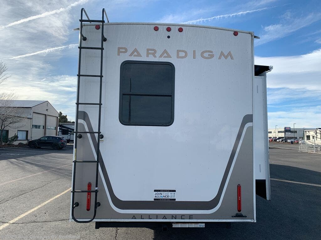 New 2025 Alliance RV Paradigm 382RK available in Redmond, Oregon
