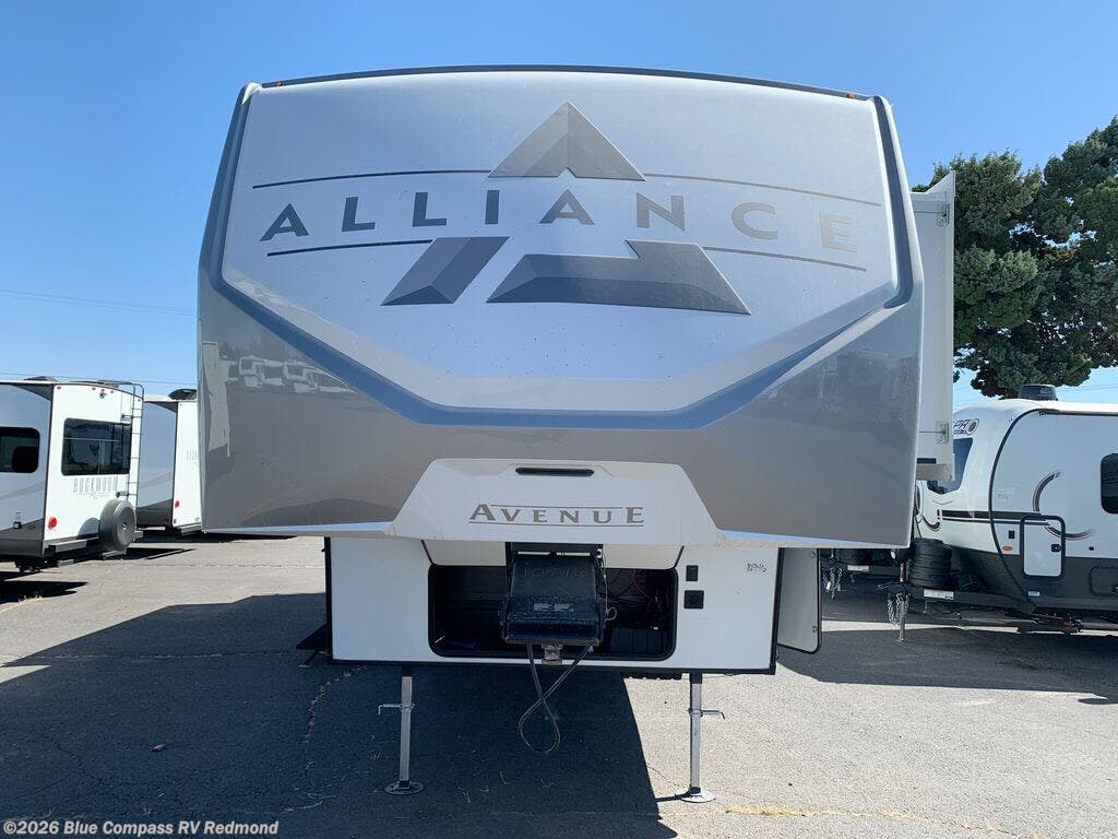 2025 Avenue 32RLS by Alliance RV from Blue Compass RV Redmond in Redmond, Oregon