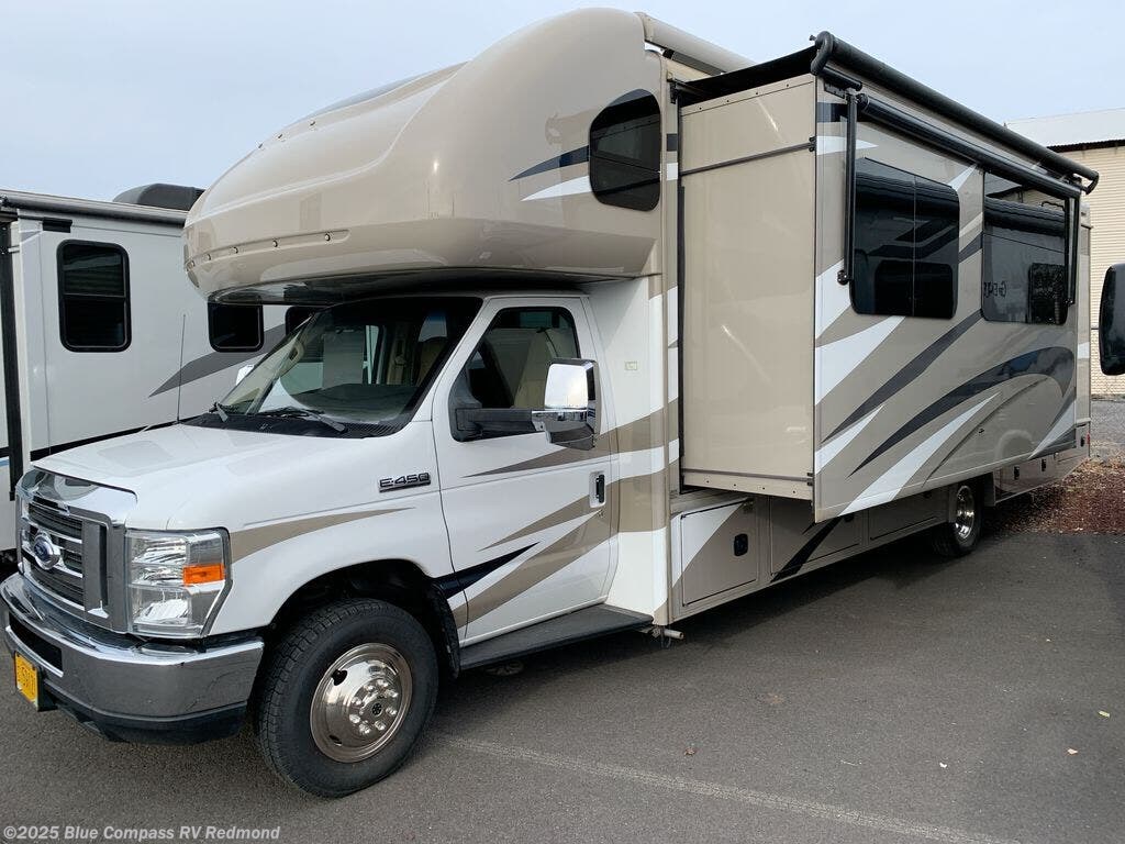 Used 2017 Holiday Rambler Vesta 31U available in Redmond, Oregon
