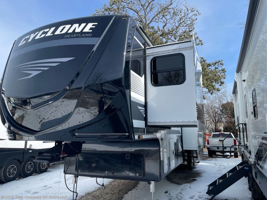 New 2026 Heartland Cyclone 3913 available in Redmond, Oregon