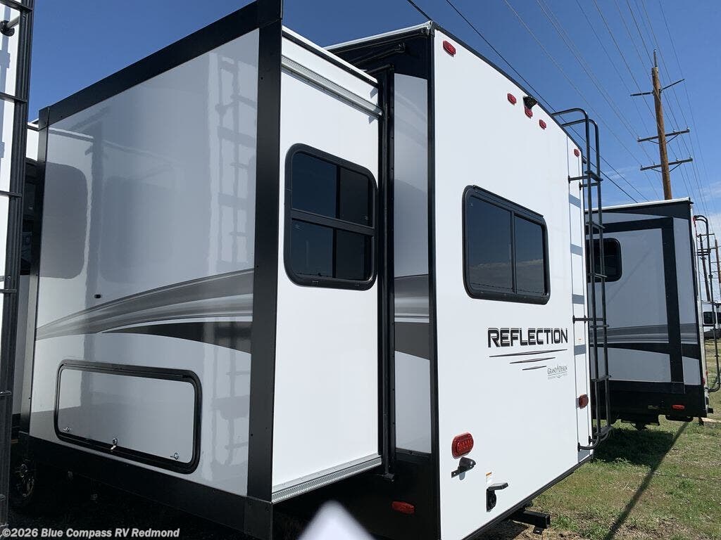 2023 Reflection 370FLS by Grand Design from Blue Compass RV Redmond in Redmond, Oregon