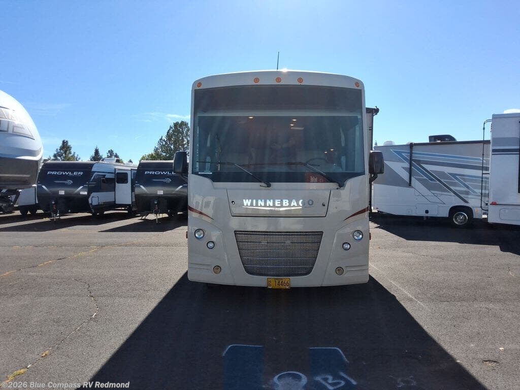 2017 Vista 29VE by Winnebago from Blue Compass RV Redmond in Redmond, Oregon