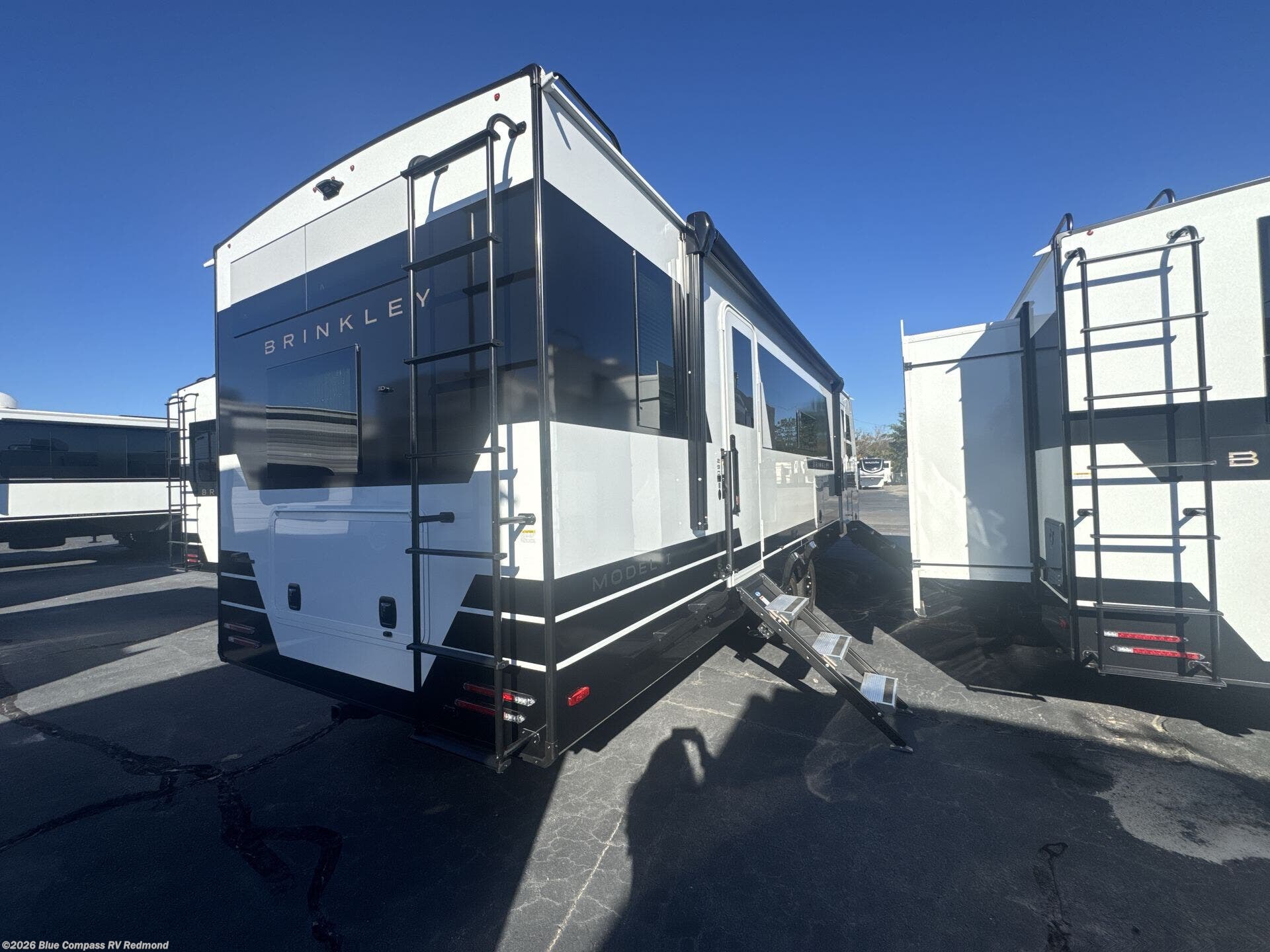 New 2027 Brinkley RV Model I 290 available in Redmond, Oregon