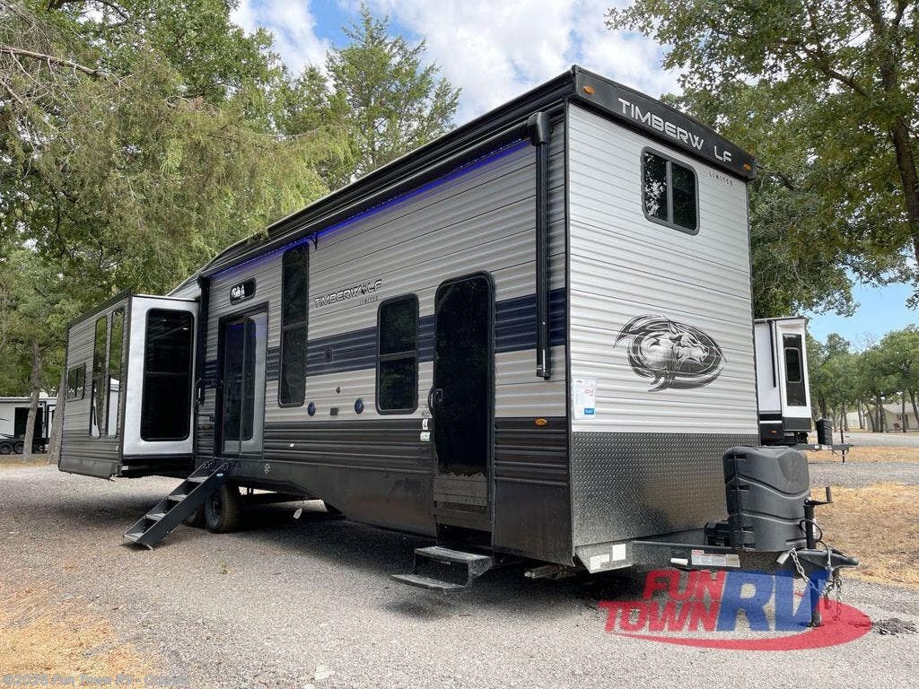 2022 Forest River Cherokee Destination Trailers 39DL RV for Sale in