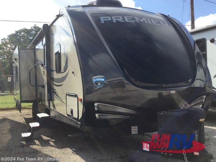 Used 2019 Keystone Bullet Premier 30RIPR available in Ottawa, Kansas