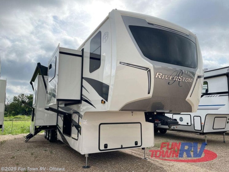New 2025 Forest River RiverStone 425FO available in Ottawa, Kansas