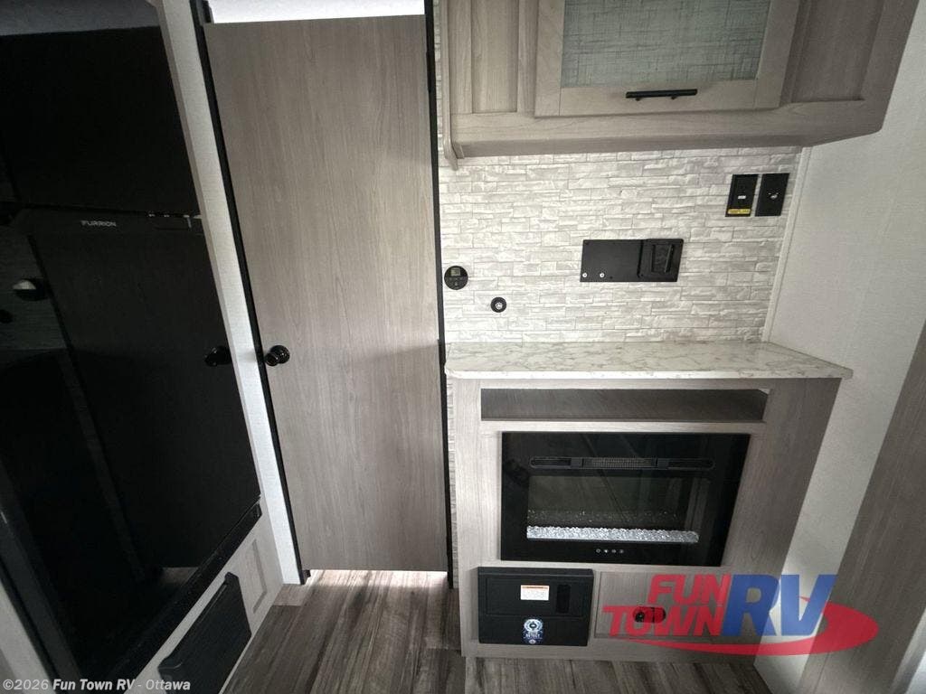 Used 2024 Coleman Light 1805RB available in Ottawa, Kansas