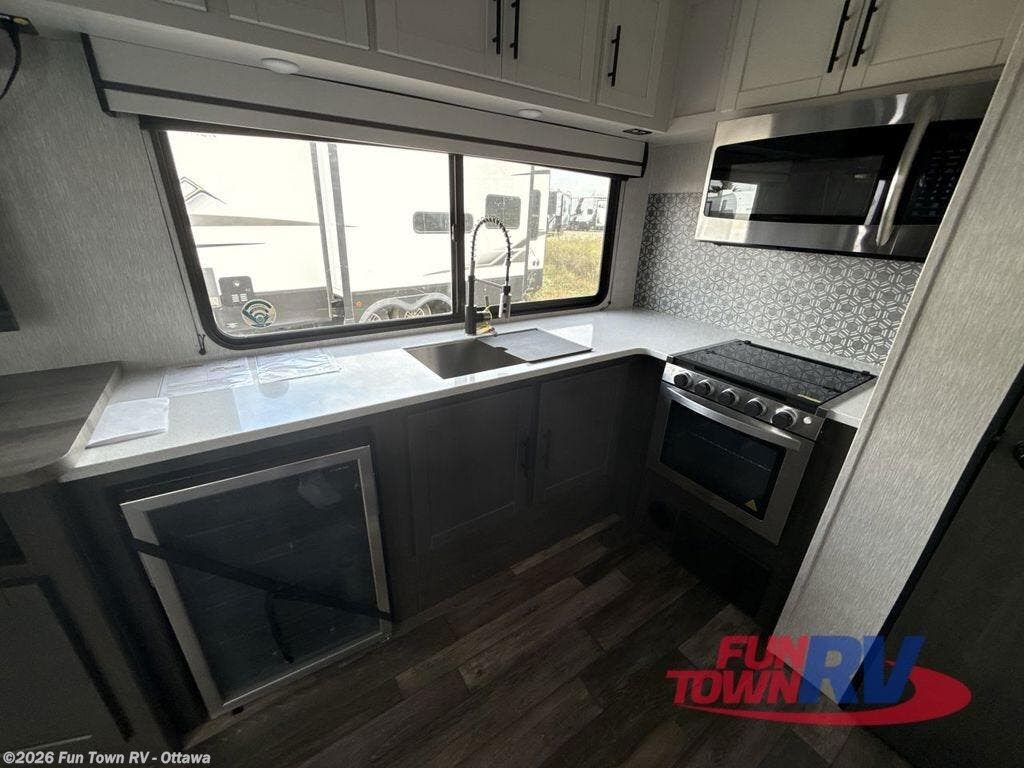 Used 2023 CrossRoads Cruiser Aire CR27MK available in Ottawa, Kansas