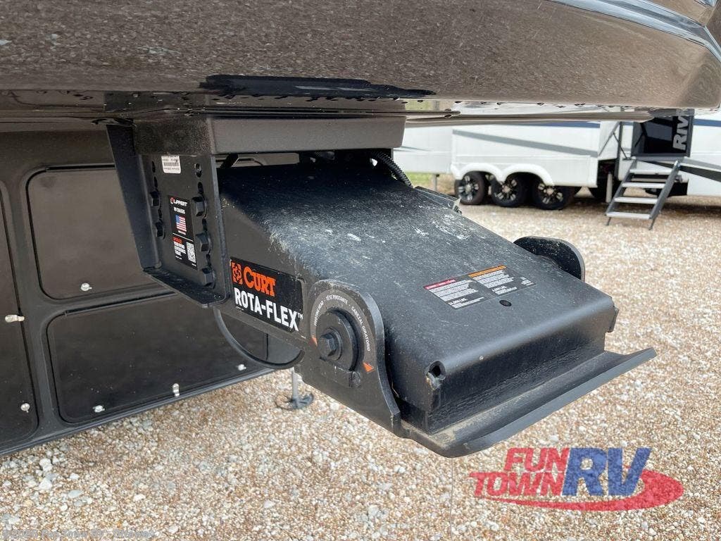 New 2025 Heartland Cyclone 4215 available in Ottawa, Kansas