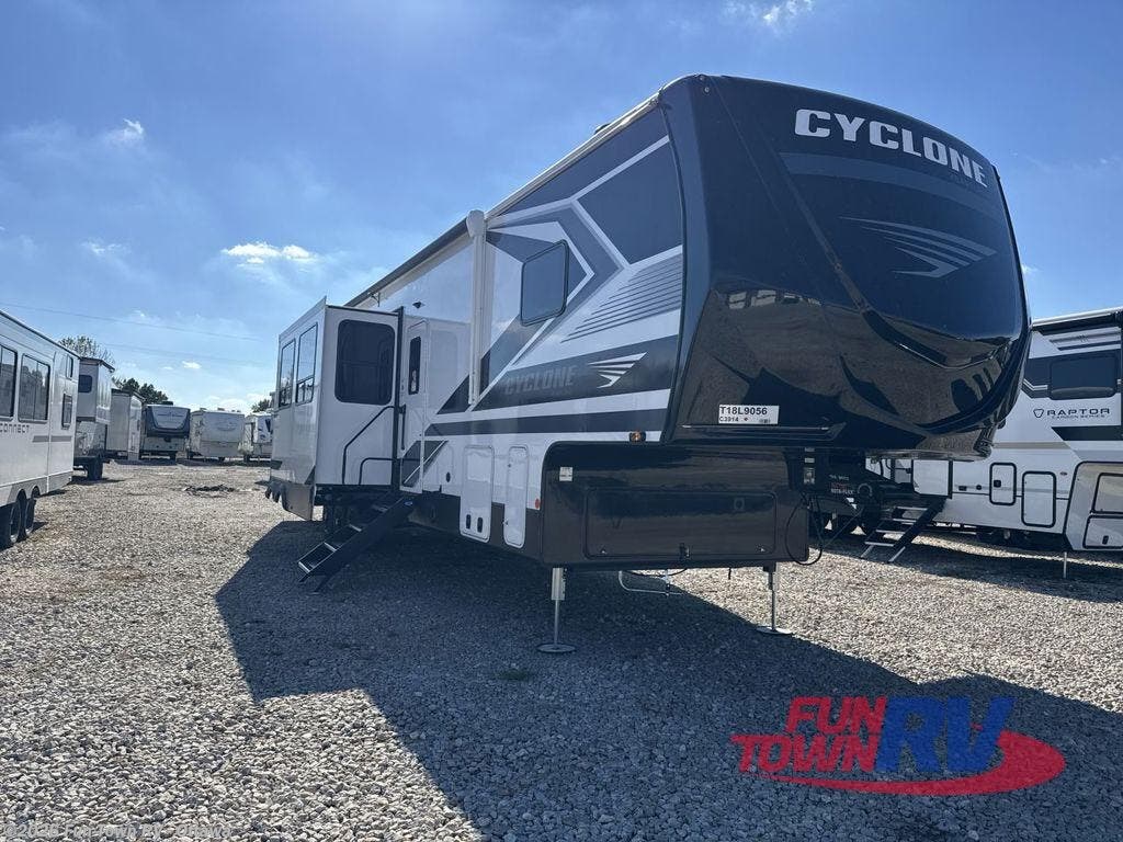 2026 Cyclone 3914 by Heartland from Fun Town RV - Ottawa in Ottawa, Kansas