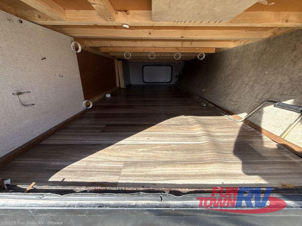 2018 Freedom Express Select 28.1SE by Coachmen from Fun Town RV - Ottawa in Ottawa, Kansas