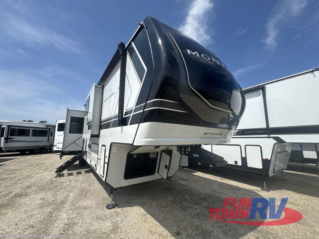 2026 Montana 3901RK by Keystone from Fun Town RV - Ottawa in Ottawa, Kansas