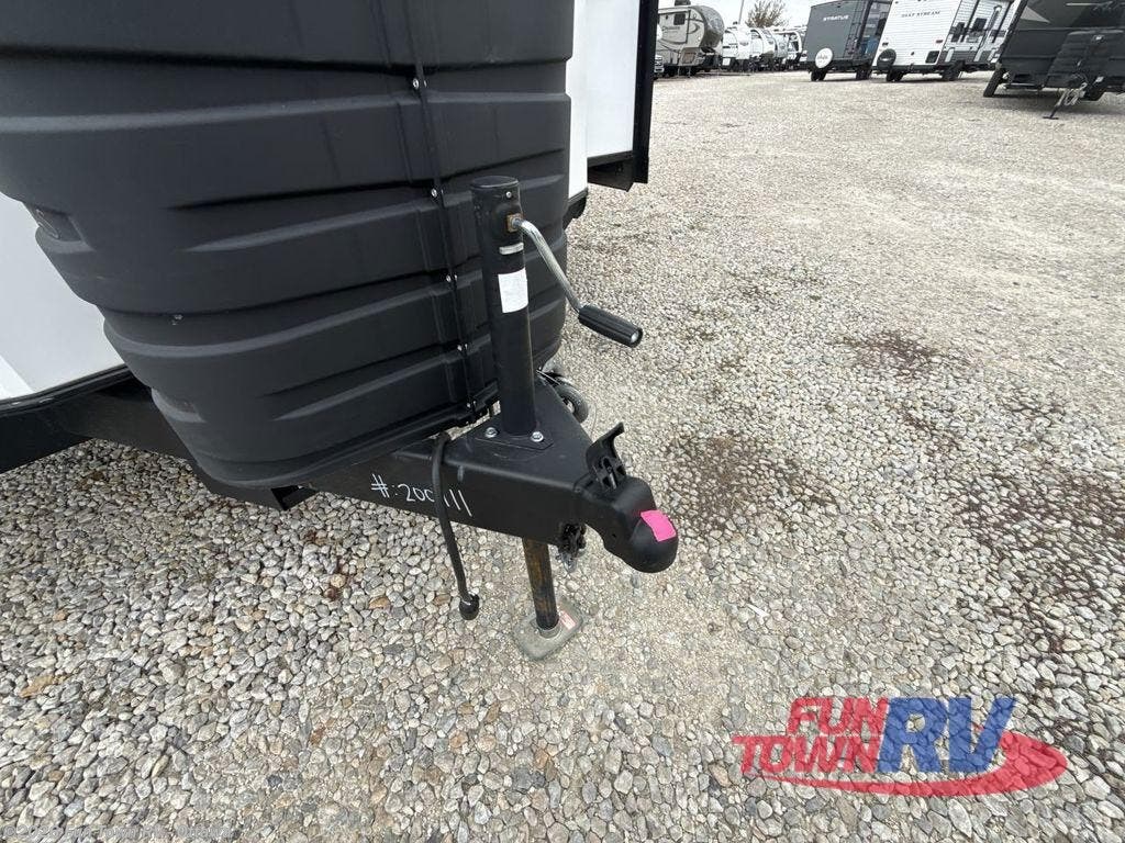 Used 2024 Forest River Salem Grand Villa 44VIEW available in Ottawa, Kansas