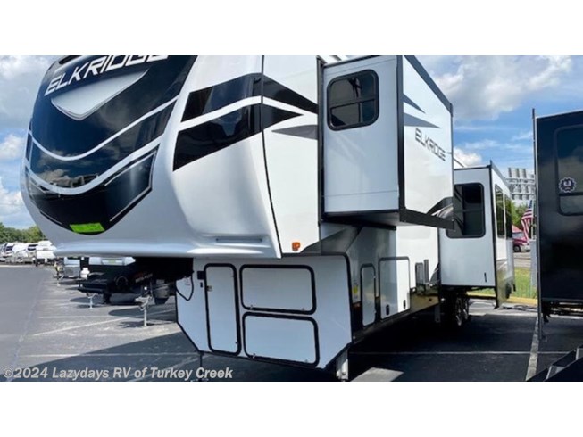 2023 ElkRidge 37BBH by Heartland from Lazydays RV of Turkey Creek in Knoxville, Tennessee