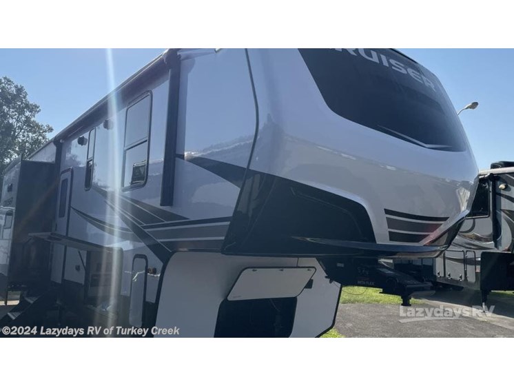 Used 2022 CrossRoads Cruiser CR3851BL available in Knoxville, Tennessee