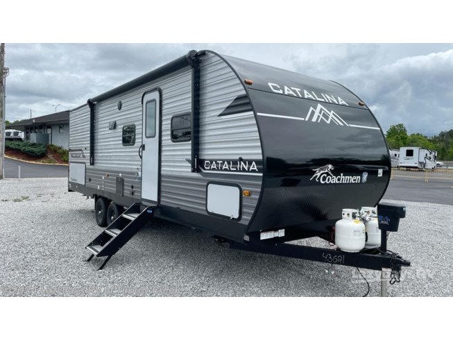 New 2024 Coachmen Catalina Summit Series 8 261BHS available in Knoxville, Tennessee