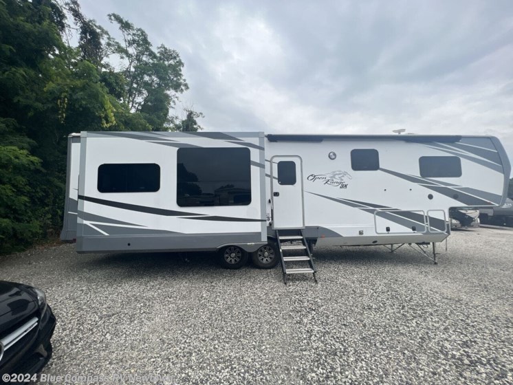 Used 2019 Highland Ridge Open Range 3X 384RLS available in Newtown, Connecticut