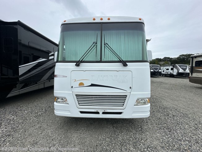 2007 Daybreak 3276 by Damon from Blue Compass RV Newtown in Newtown, Connecticut