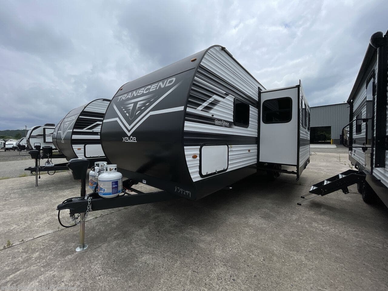 New 2026 Grand Design Transcend Xplor 27DBX available in Newtown, Connecticut