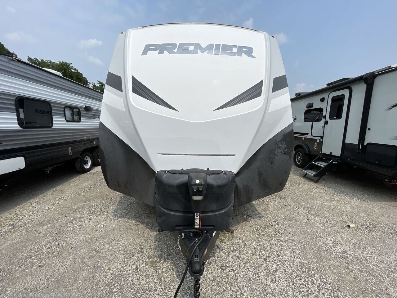 2021 Premier Ultra Lite 19FBPR by Keystone from Blue Compass RV Newtown in Newtown, Connecticut