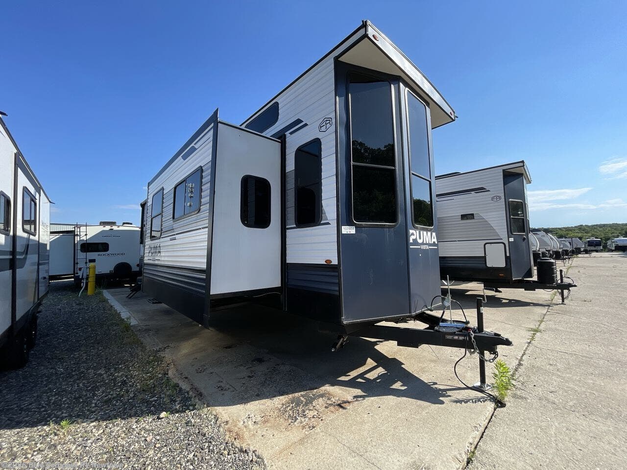 2026 Puma Vista 402LFT by Forest River from Blue Compass RV Newtown in Newtown, Connecticut