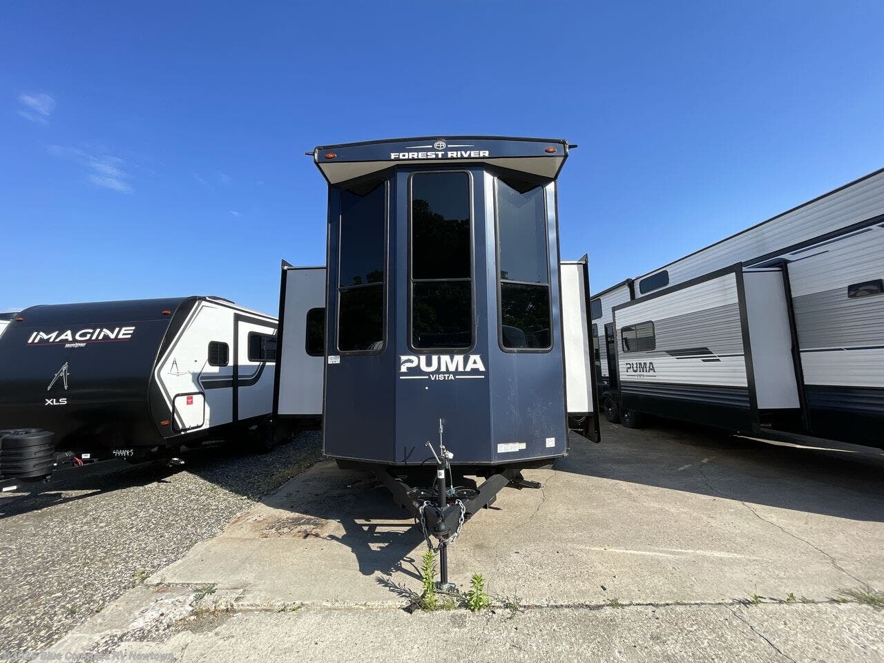 New 2026 Forest River Puma Vista 402LFT available in Newtown, Connecticut