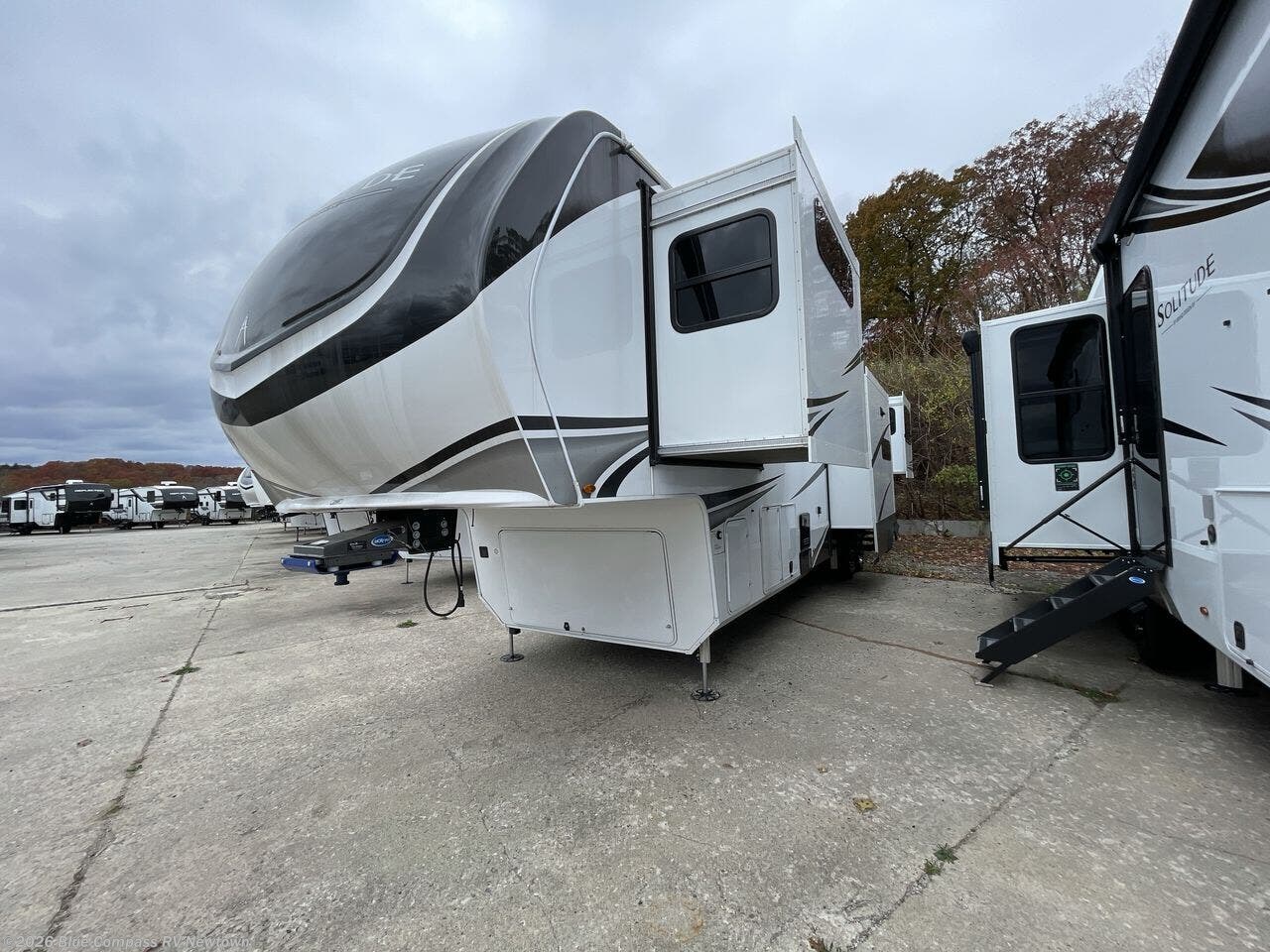 New 2025 Grand Design Solitude 376RD available in Newtown, Connecticut