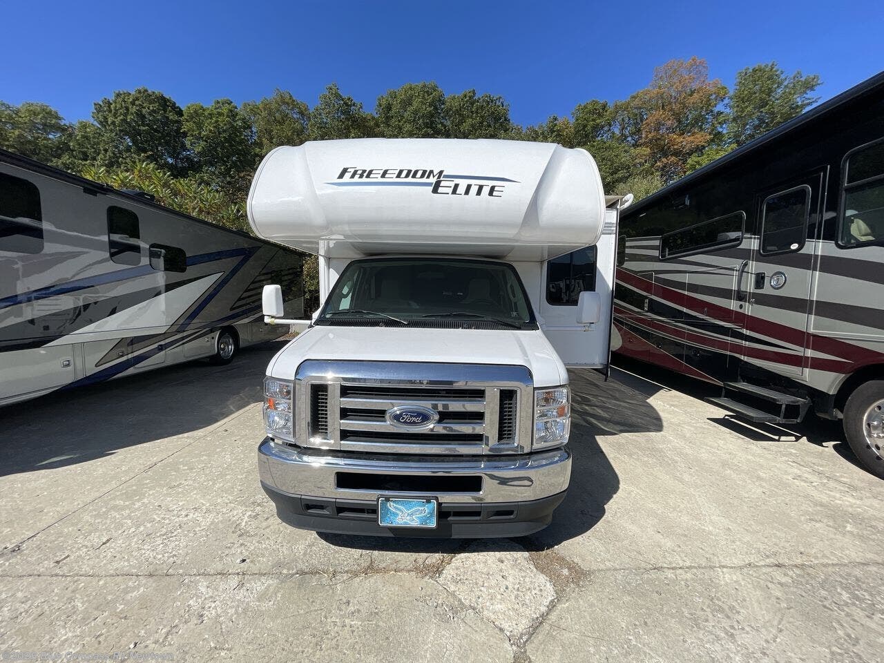 2022 Thor Motor Coach Freedom Elite 27FE - Used Class C For Sale by Blue Compass RV Newtown in Newtown, Connecticut