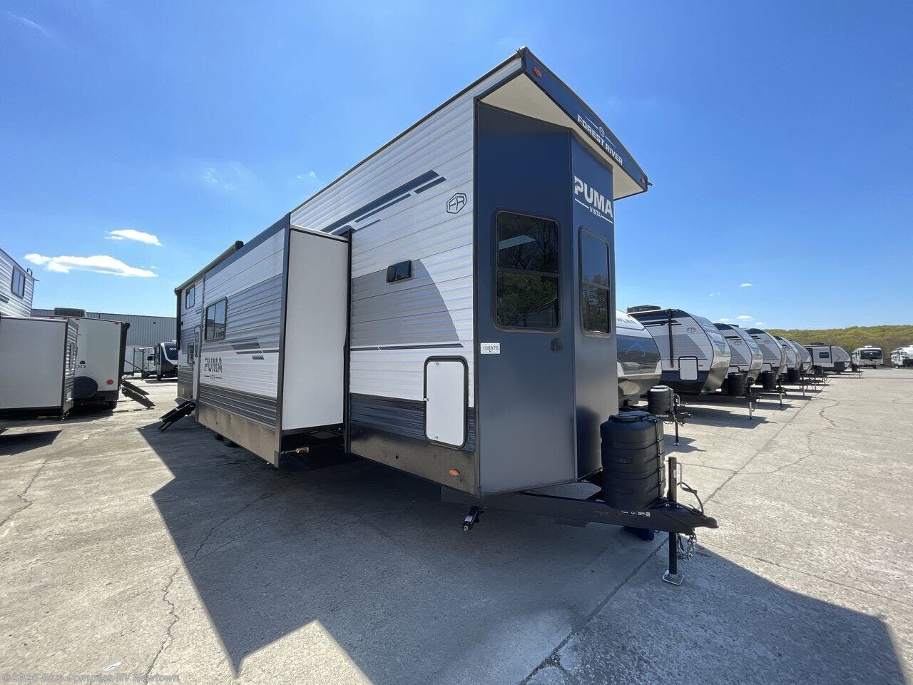 2026 Puma Vista 403LFT by Forest River from Blue Compass RV Newtown in Newtown, Connecticut