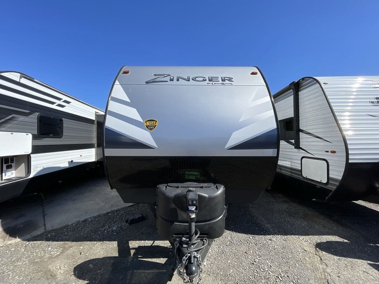 Used 2020 CrossRoads Zinger 328SB available in Newtown, Connecticut