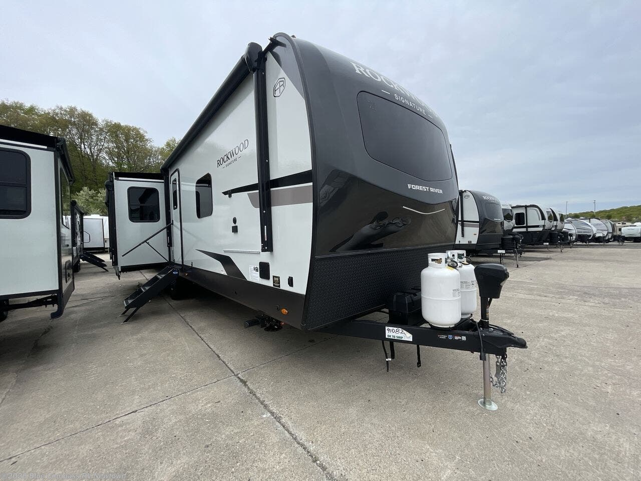 2026 Rockwood Signature 8337RL by Forest River from Blue Compass RV Newtown in Newtown, Connecticut