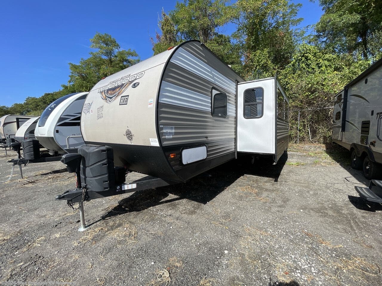Used 2019 Forest River Wildwood 263BHXL available in Newtown, Connecticut
