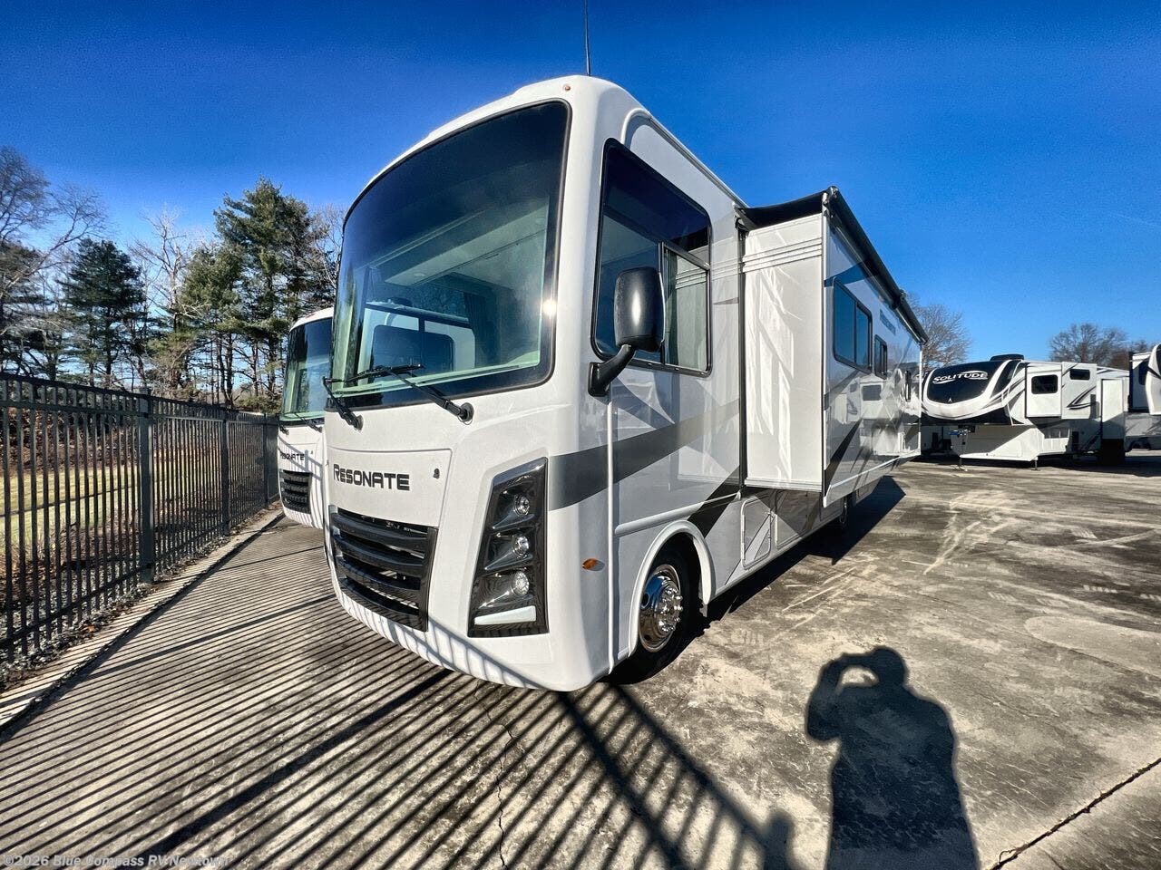 2024 Resonate 29D by Thor Motor Coach from Blue Compass RV Newtown in Newtown, Connecticut