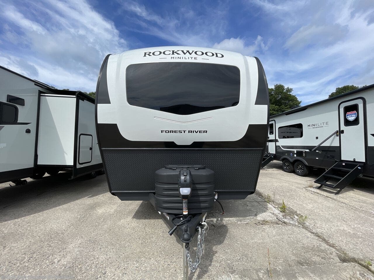 New 2027 Forest River Rockwood Mini Lite 2525RB available in Newtown, Connecticut