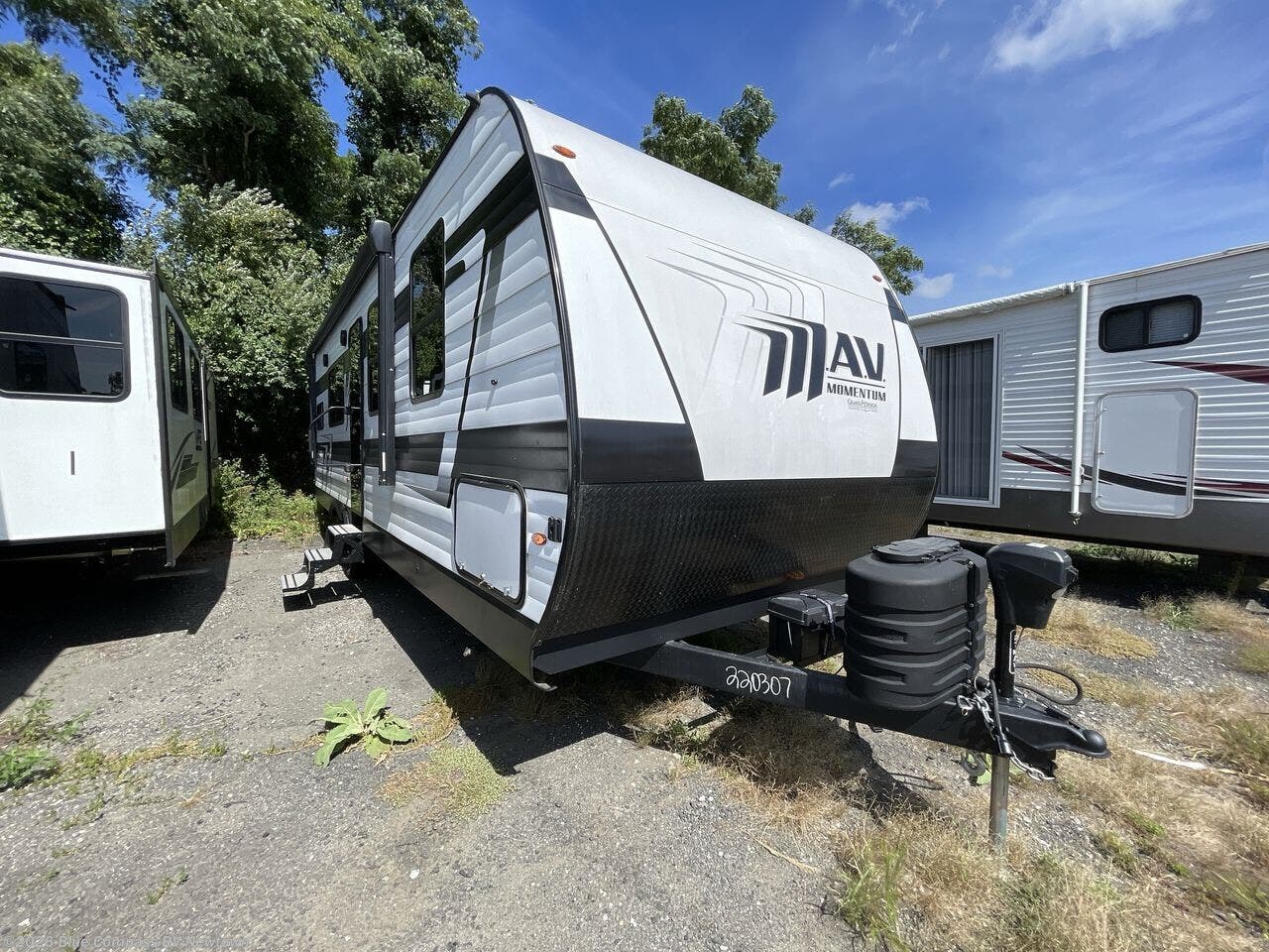 2024 Momentum MAV 27MAV by Grand Design from Blue Compass RV Newtown in Newtown, Connecticut