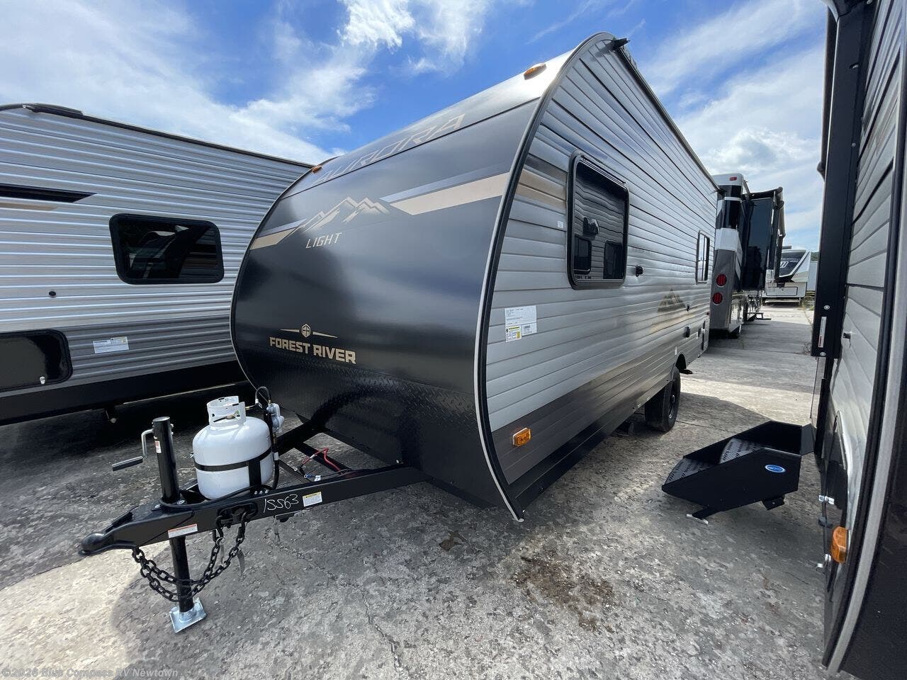 New 2027 Forest River Aurora Light 15RDX available in Newtown, Connecticut