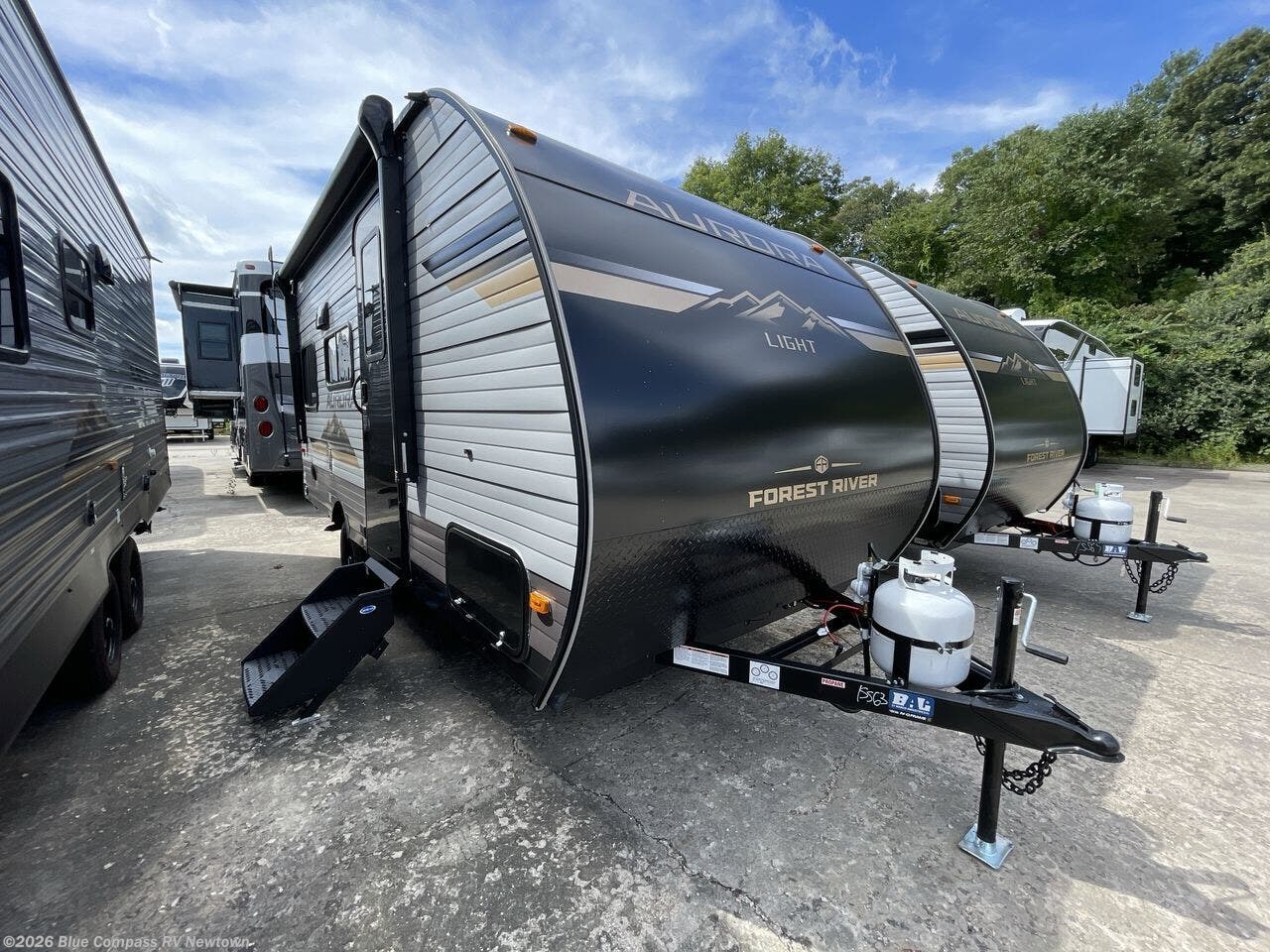2027 Forest River Aurora Light 15RDX - New Travel Trailer For Sale by Blue Compass RV Newtown in Newtown, Connecticut