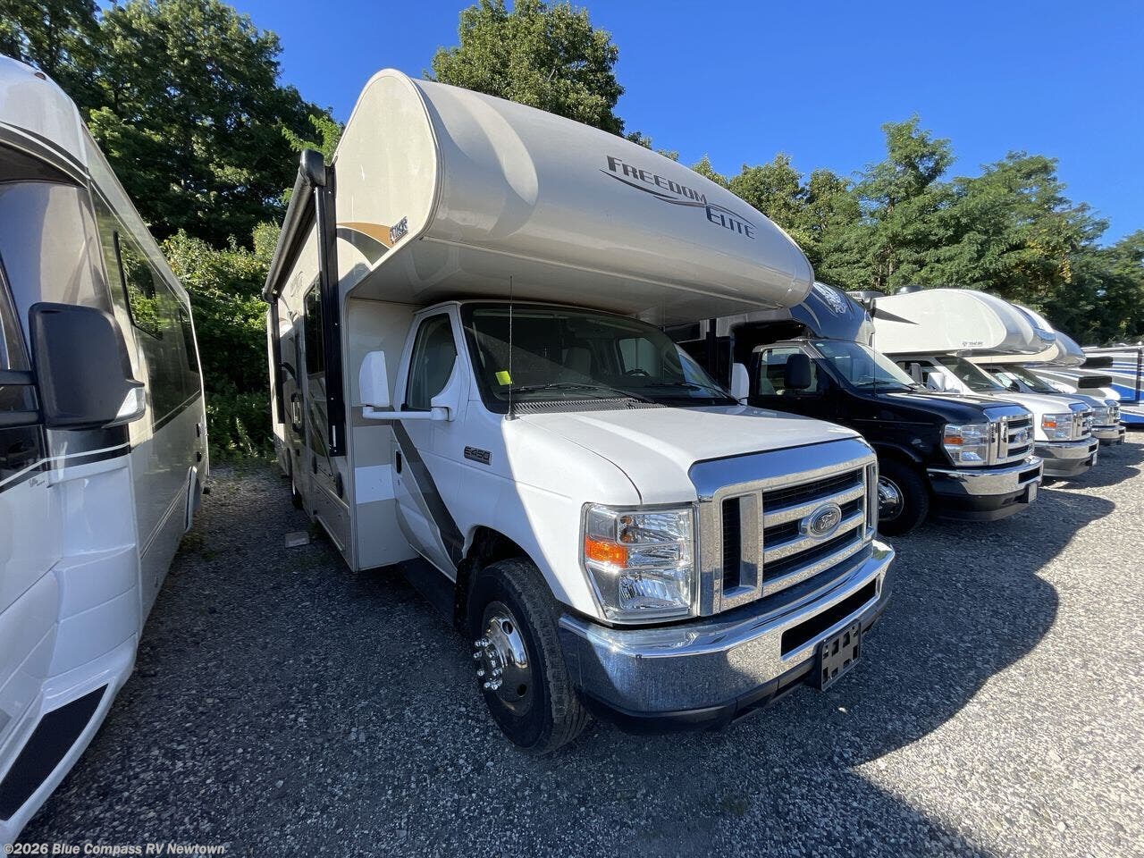 2017 Freedom Elite 29FE by Thor Motor Coach from Blue Compass RV Newtown in Newtown, Connecticut