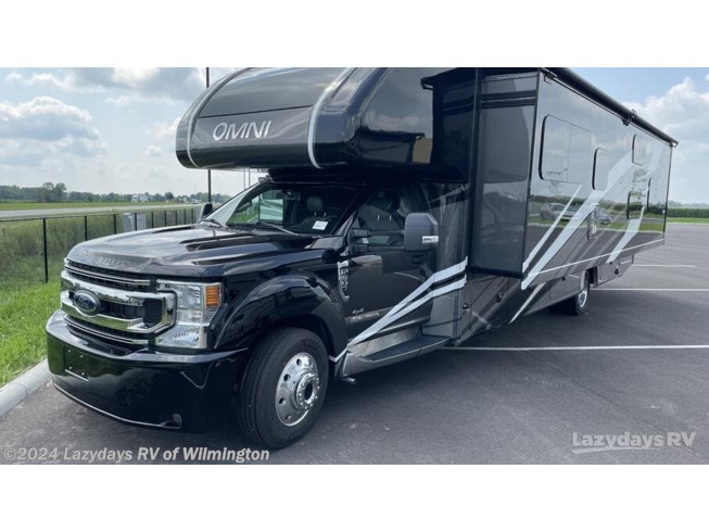 New 2024 Thor Motor Coach Omni RS36 available in Wilmington, Ohio