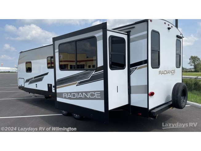 2024 Radiance Ultra Lite R-27RE by Cruiser RV from Lazydays RV of Wilmington in Wilmington, Ohio