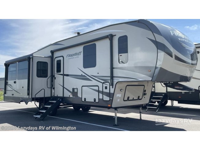 2022 Forest River Flagstaff Super Lite 529IKRL - Used Fifth Wheel For Sale by Lazydays RV of Wilmington in Wilmington, Ohio