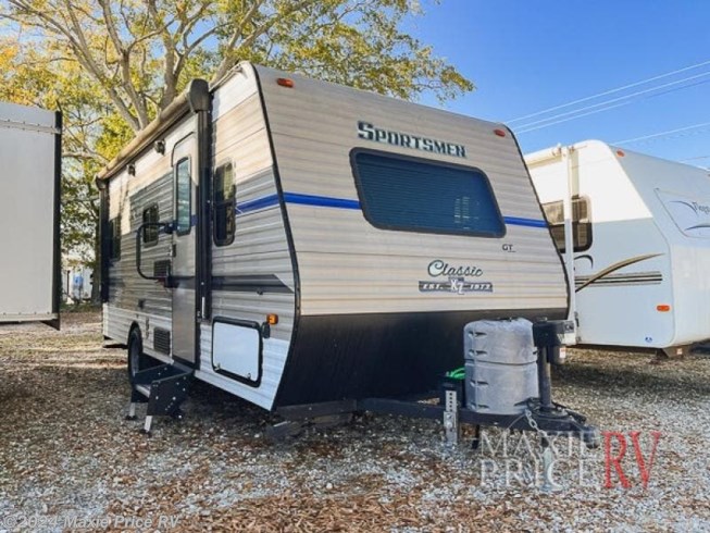 Used 2019 K-Z Sportsmen Classic 170RD available in Loganville, Georgia