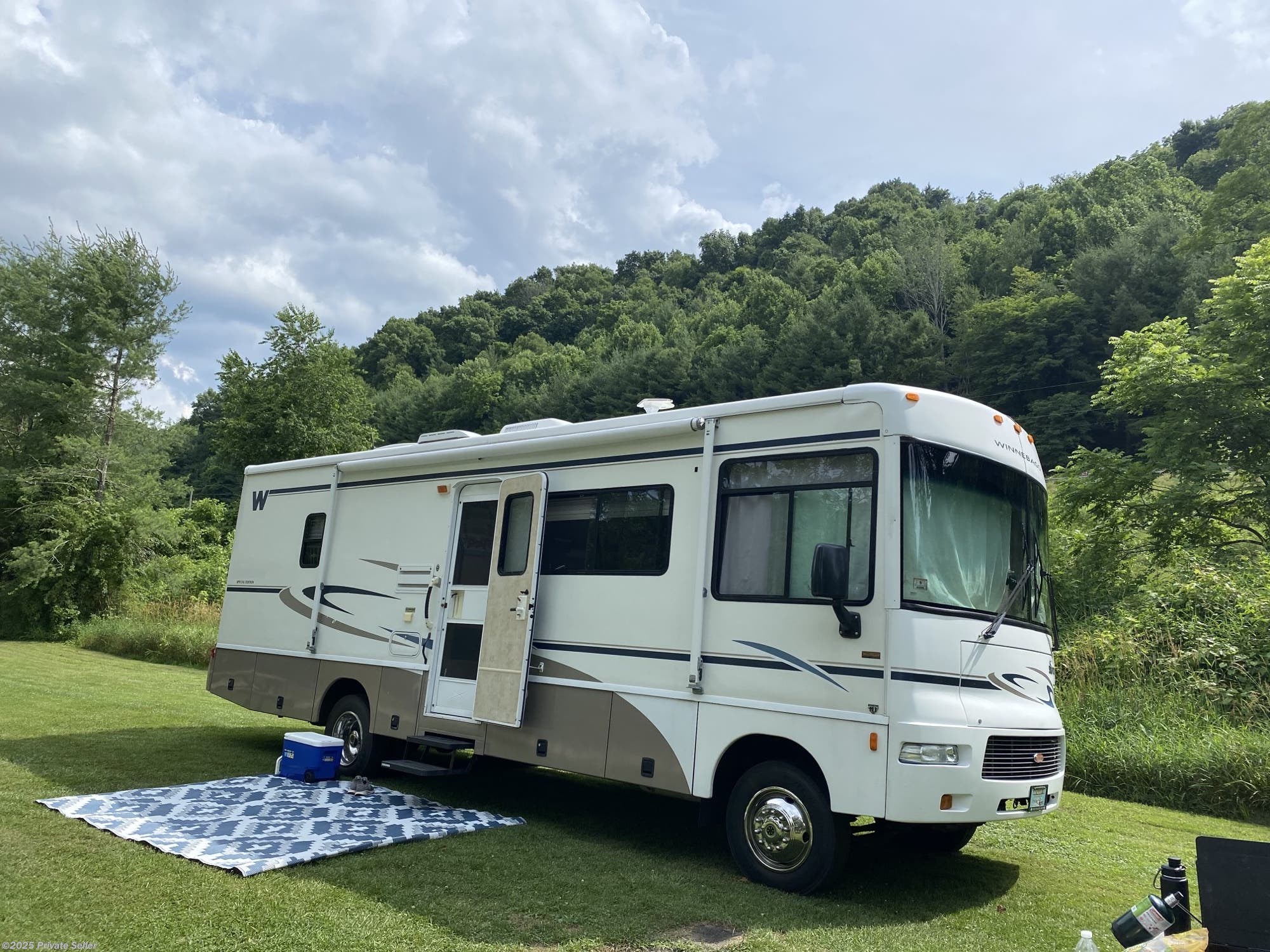 2006 Winnebago Sightseer OPen 29R RV for Sale in mount airy, NC 27030