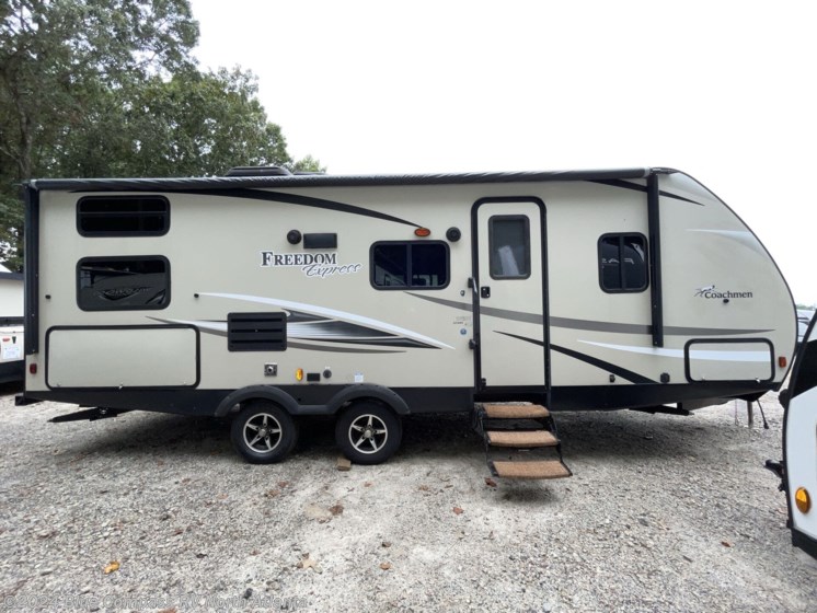 Used 2018 Coachmen Freedom Express 257bhs available in Buford, Georgia