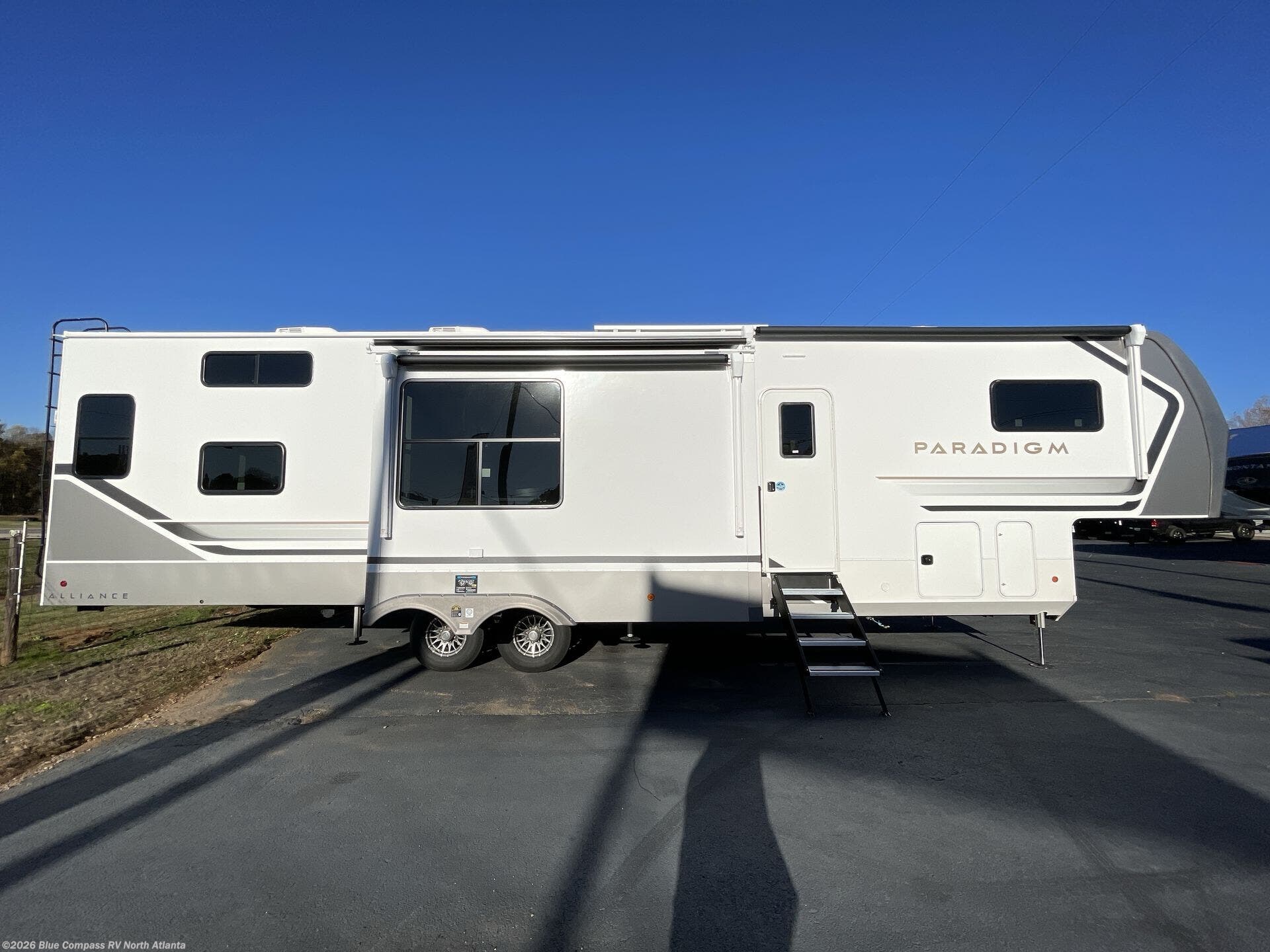 New 2025 Alliance RV Paradigm 395DS available in Buford, Georgia