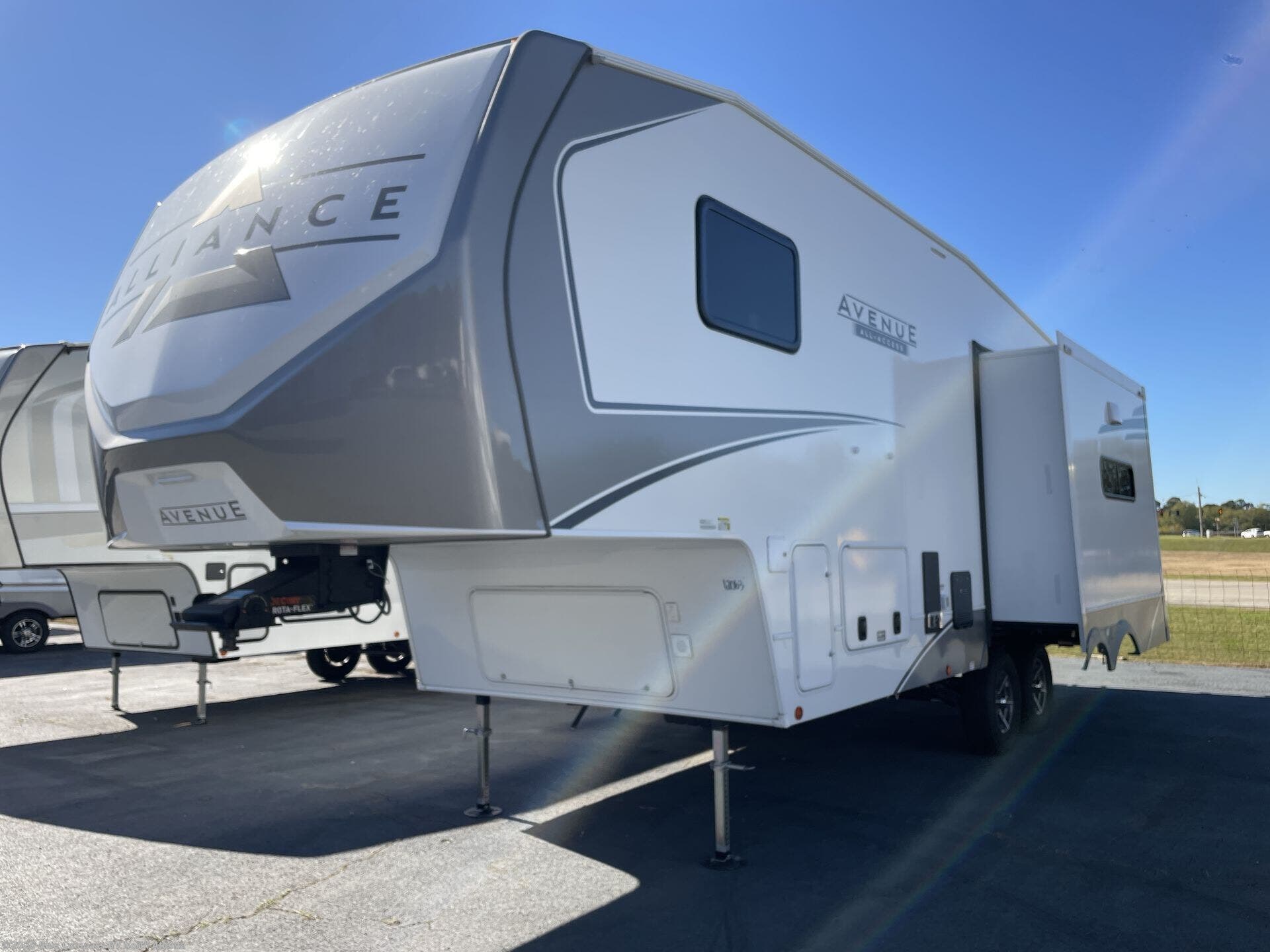 2026 Avenue All-Access 25RL by Alliance RV from Blue Compass RV North Atlanta in Buford, Georgia
