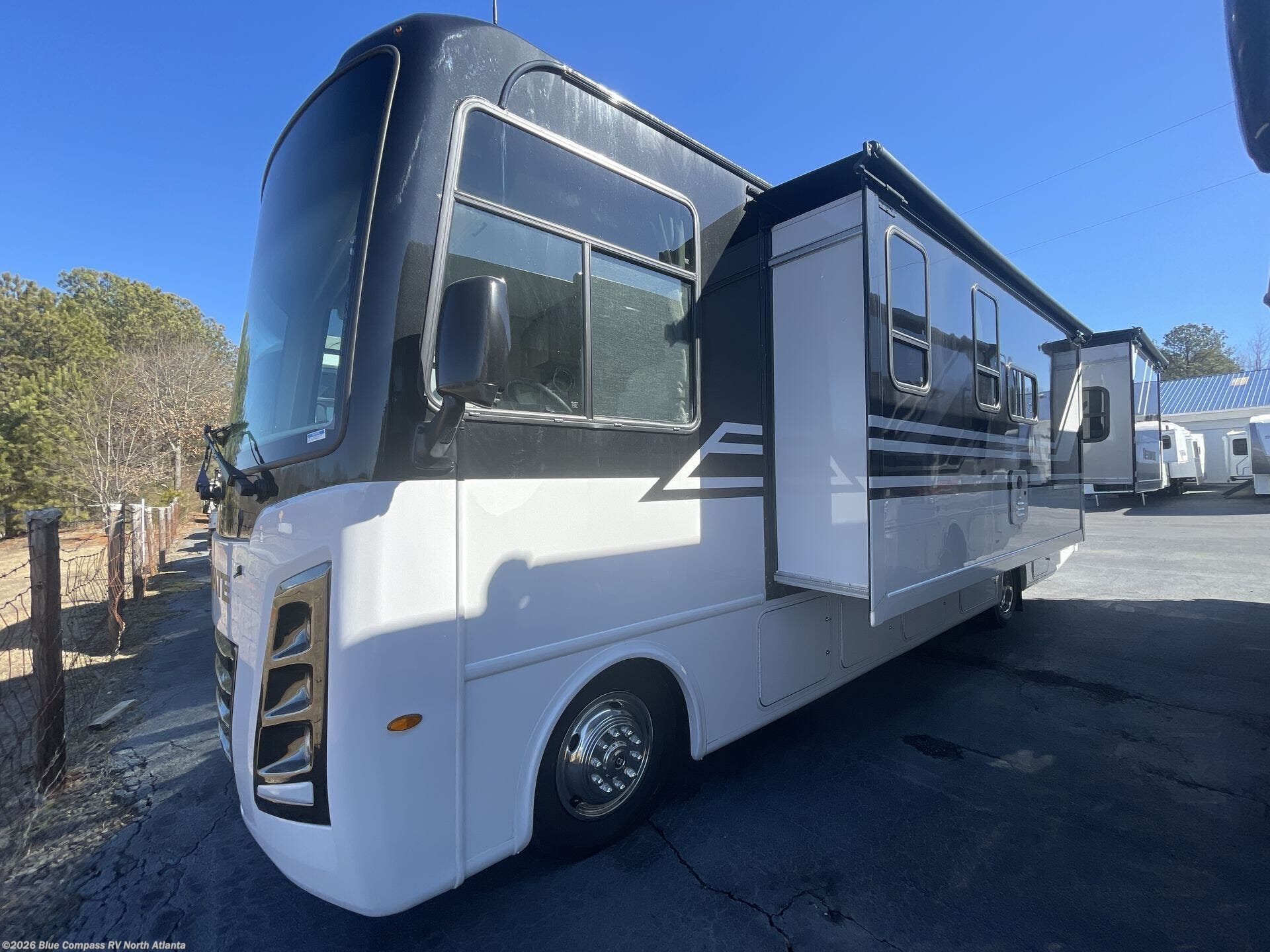 New 2026 Thor Motor Coach Resonate 30C available in Buford, Georgia